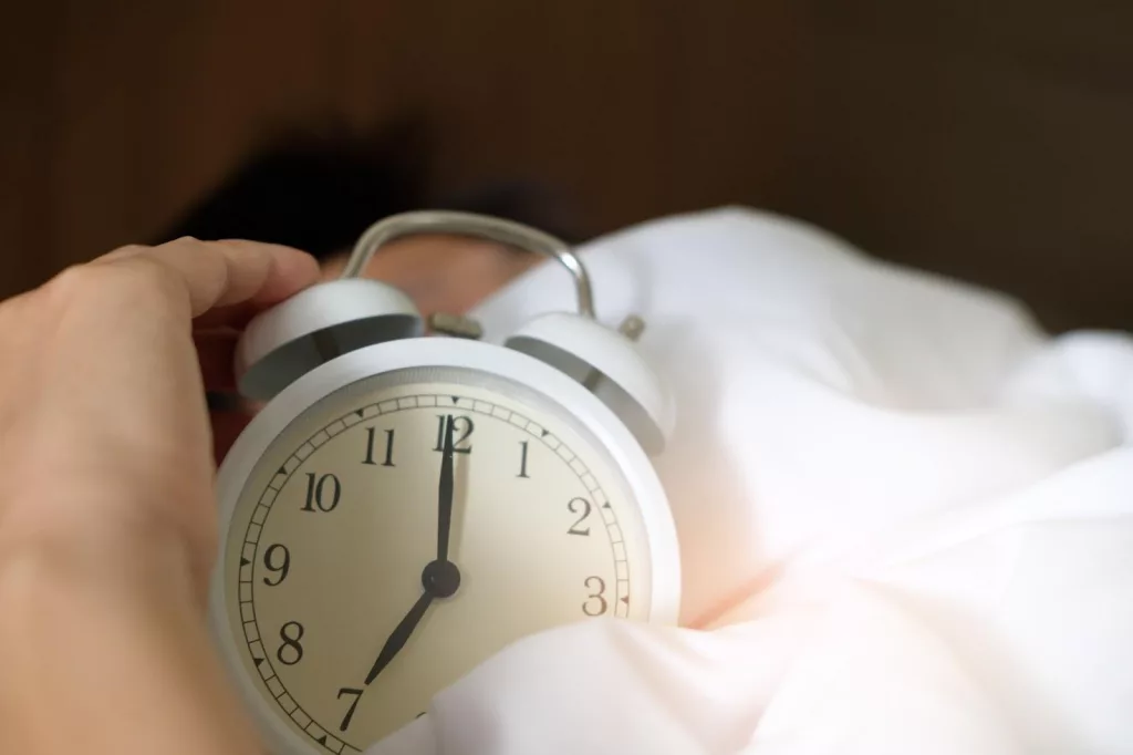 Sleep time tracking by clock